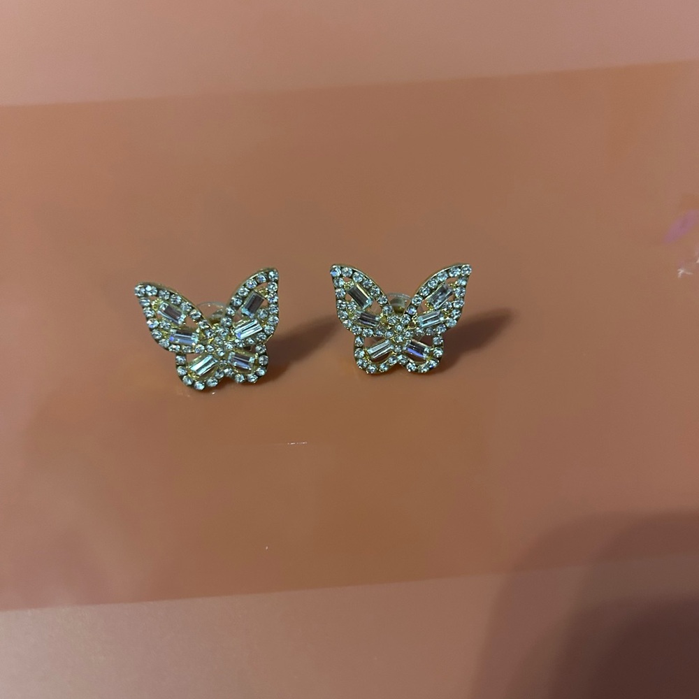 Elegant Gold Butterfly Earrings